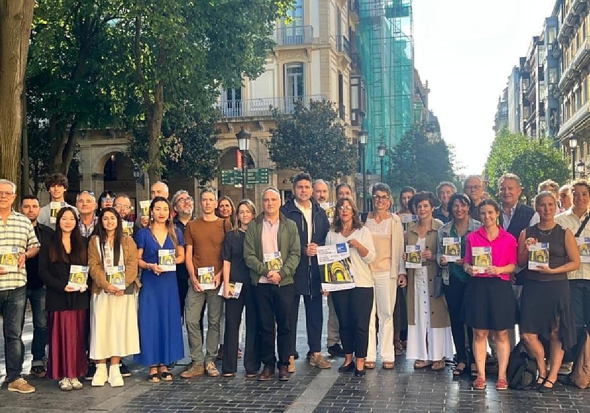 Juan Bautista Mendizabal 'Ondarea eraikitzen. Construyendo cultura' ekimenaren aurkezpenean izan zen.