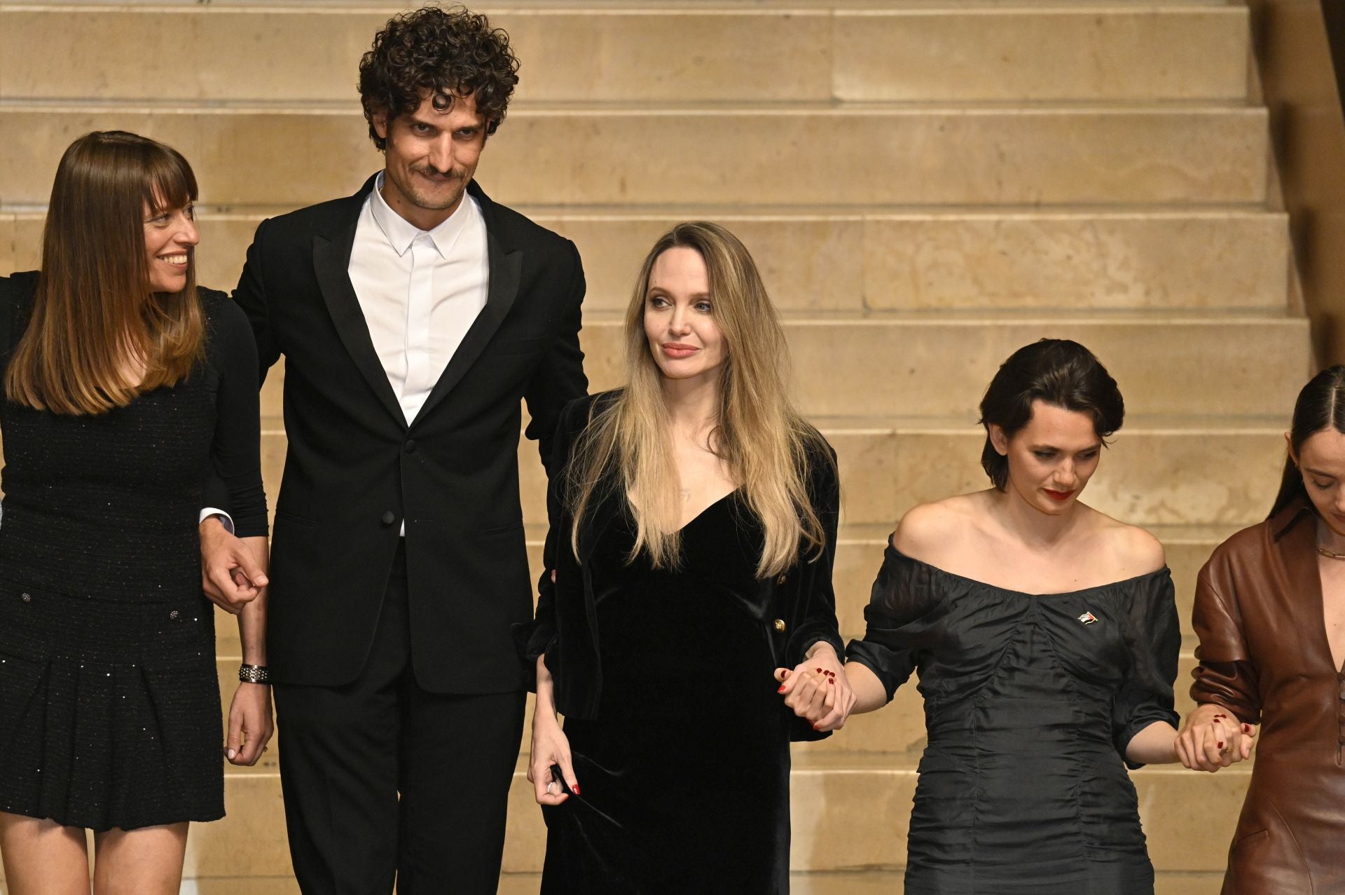 El caluroso aplauso a Angelina Jolie en el Kursaal de San Sebastián