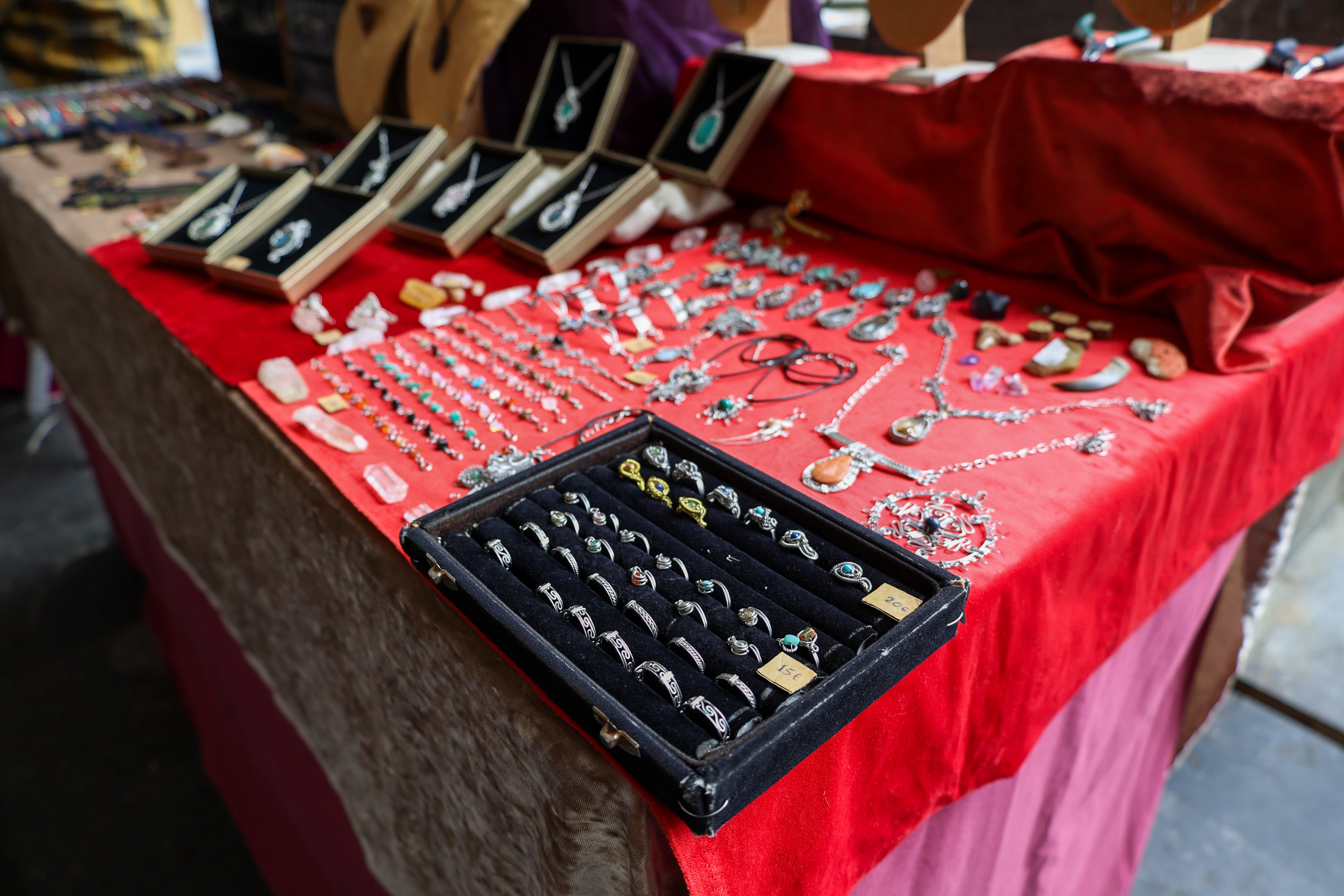 La lluvia no puede con las Euskal Jaiak en Hernani
