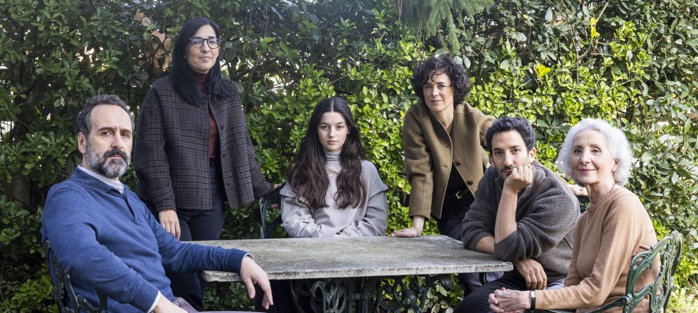 Los protagonistas de la película., con Alauda Ruiz de Azúa.