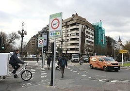 La Zona de Bajas Emisiones reduce un tercio la presencia de gases contaminantes en el Centro de Donostia en seis meses