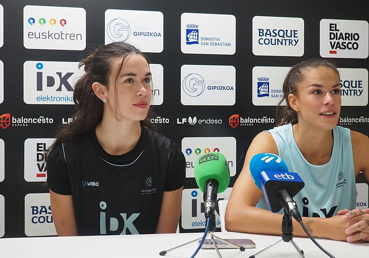 Irene Murua y Veronika Remenárová, este martes en su presentación