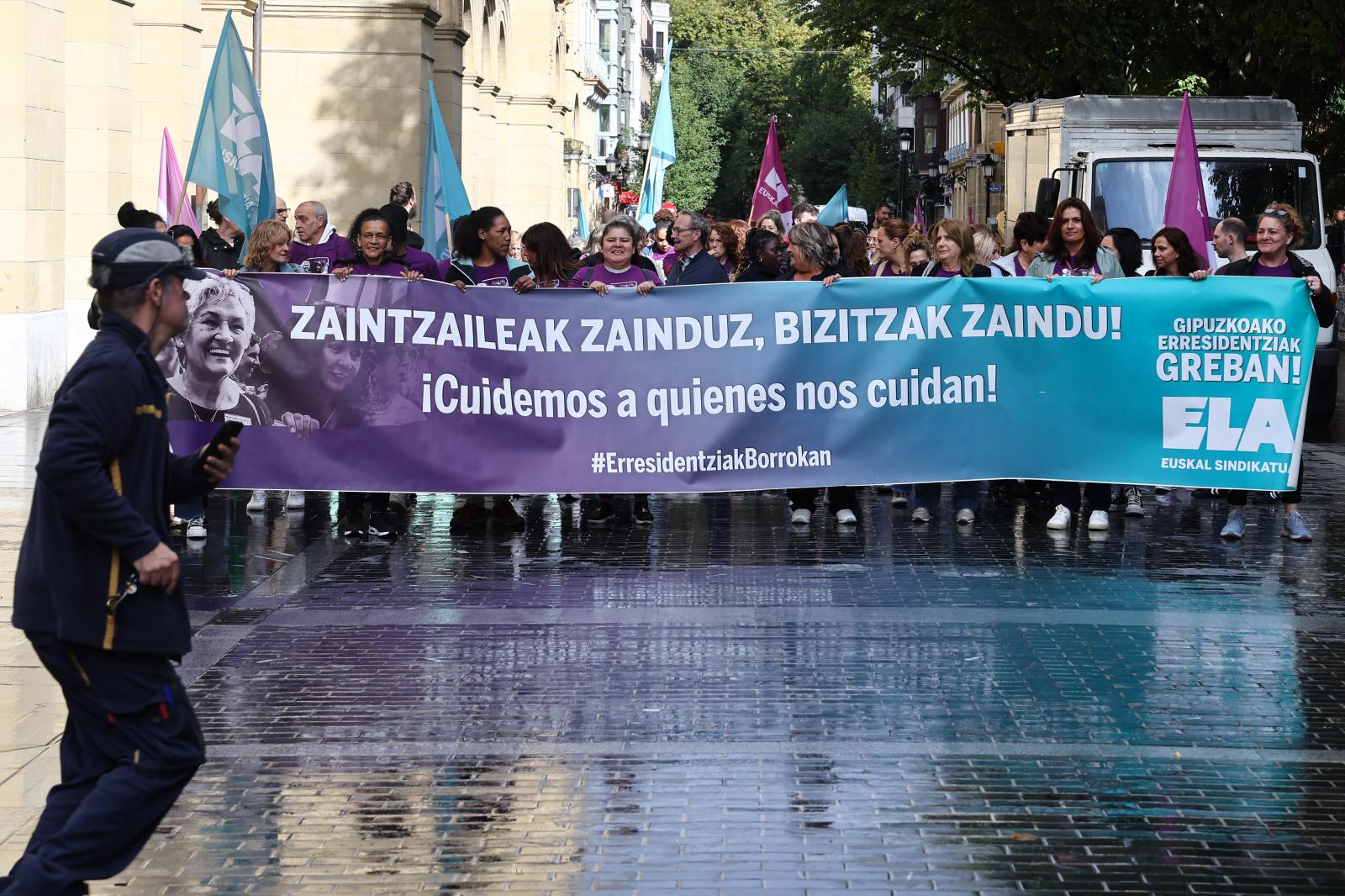 Trabajadoras de las residencias de Gipuzkoa, contra la precariedad laboral