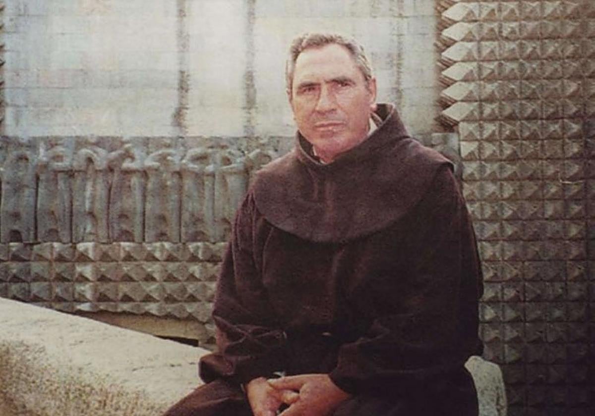 Gandiaga falleció el 21 de febrero de 2001 y dejó una profunda huella.