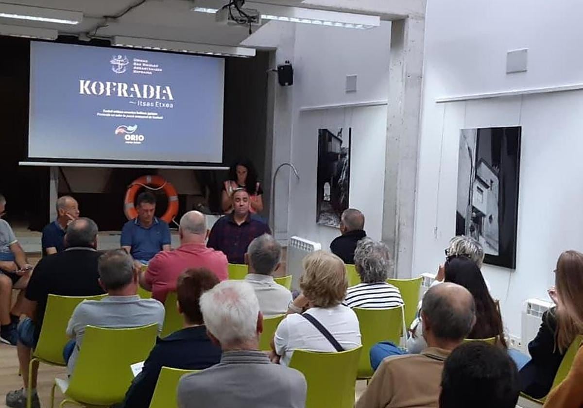 Tras las dos anteriores conferencias, finaliza el ciclo.