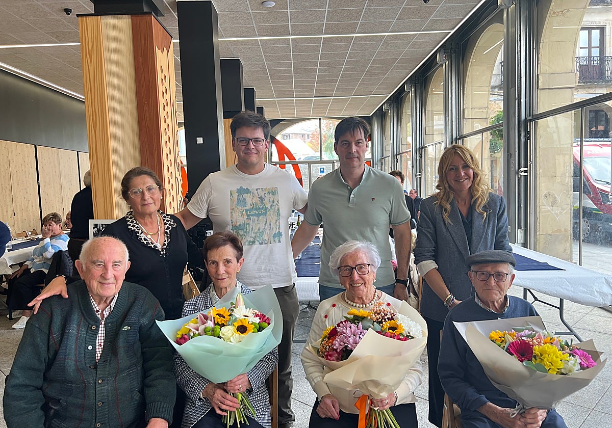 Llegar a los 80, un valioso regalo que Zumarraga ha celebrado con sus octogenarios este jueves