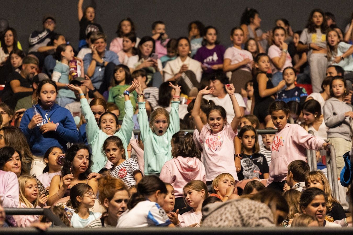 El preestreno de Go!azen en el Velódromo, un éxito de público