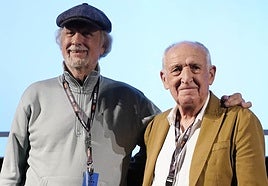 Los premiados por la Filmoteca Vasca los directores Alfonso Ungria y Anjel Lertxundi.