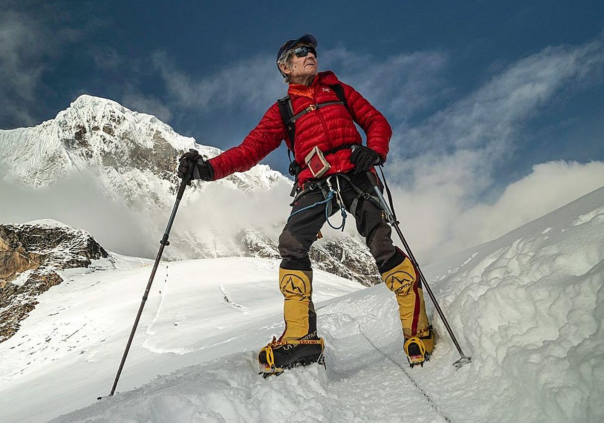 Carlos Soria es ya la persona más longeva en ascender un ochomil.