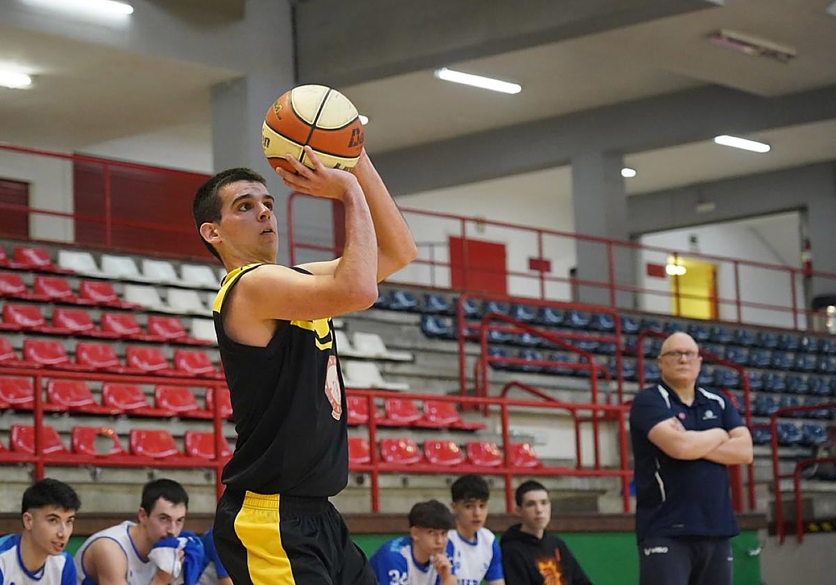 El Artesanos Juantxo afronta esta tarde su primer compromiso a domicilio de Primera Provincial.