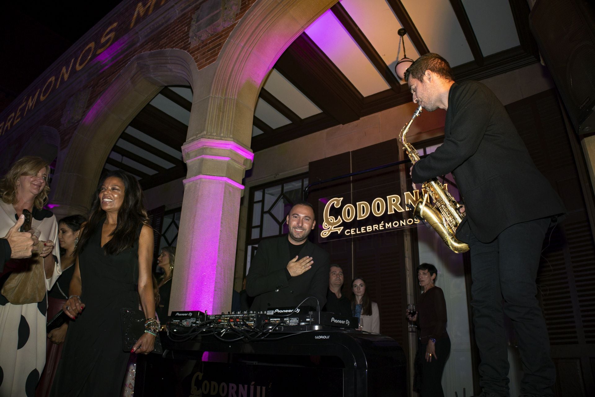 La fiesta del Zinemaldia después de la entrega de premios