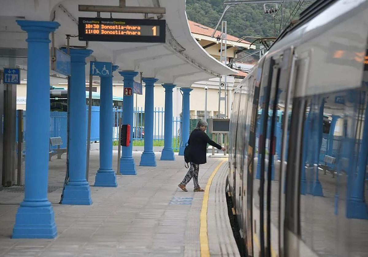Euskotren adelanta al jueves el restablecimiento del servicio ferroviario entre Aia-Orio y Zarautz