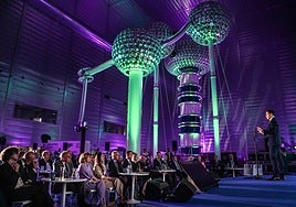 El lehendakari, Imanol Pradales, durante la presentación del Plan Industria 2030 en junio en las instalaciones de Ultra Alta Tensión de Arteche en Mungia.