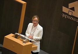 La diputada general de Gipuzkoa, Eider Mendoza, durante su discurso en las Juntas Generales ayer.