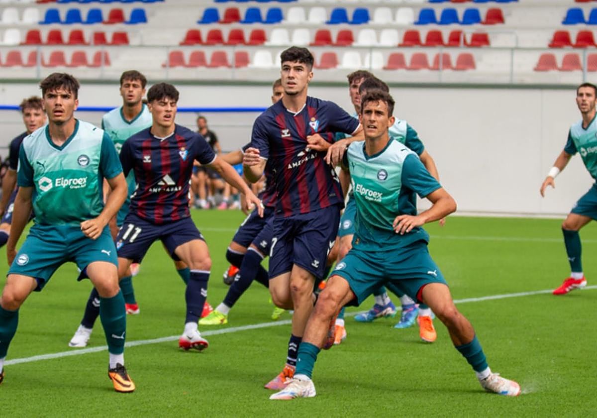 El filial del Alavés se impuso 0-1 al del Eibar en Areitio.