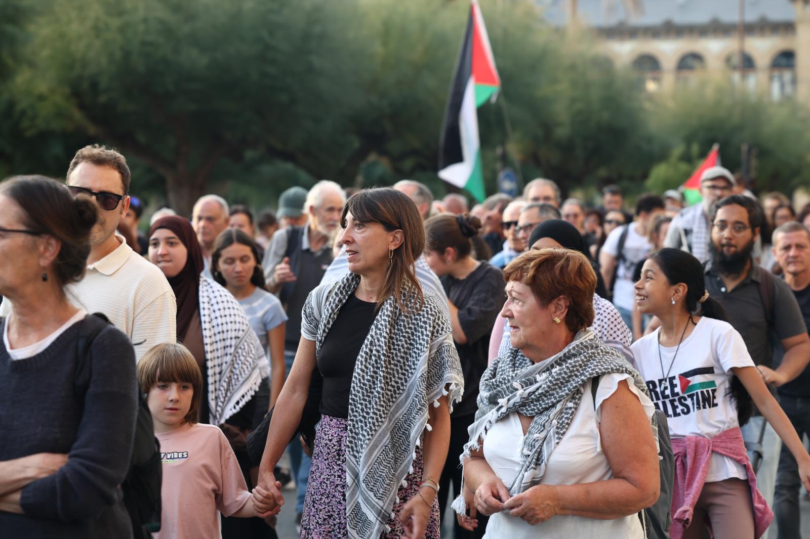 Segunda manifestación en apoyo a Palestina en Donostia