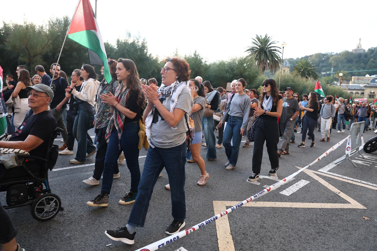 Segunda manifestación en apoyo a Palestina en Donostia
