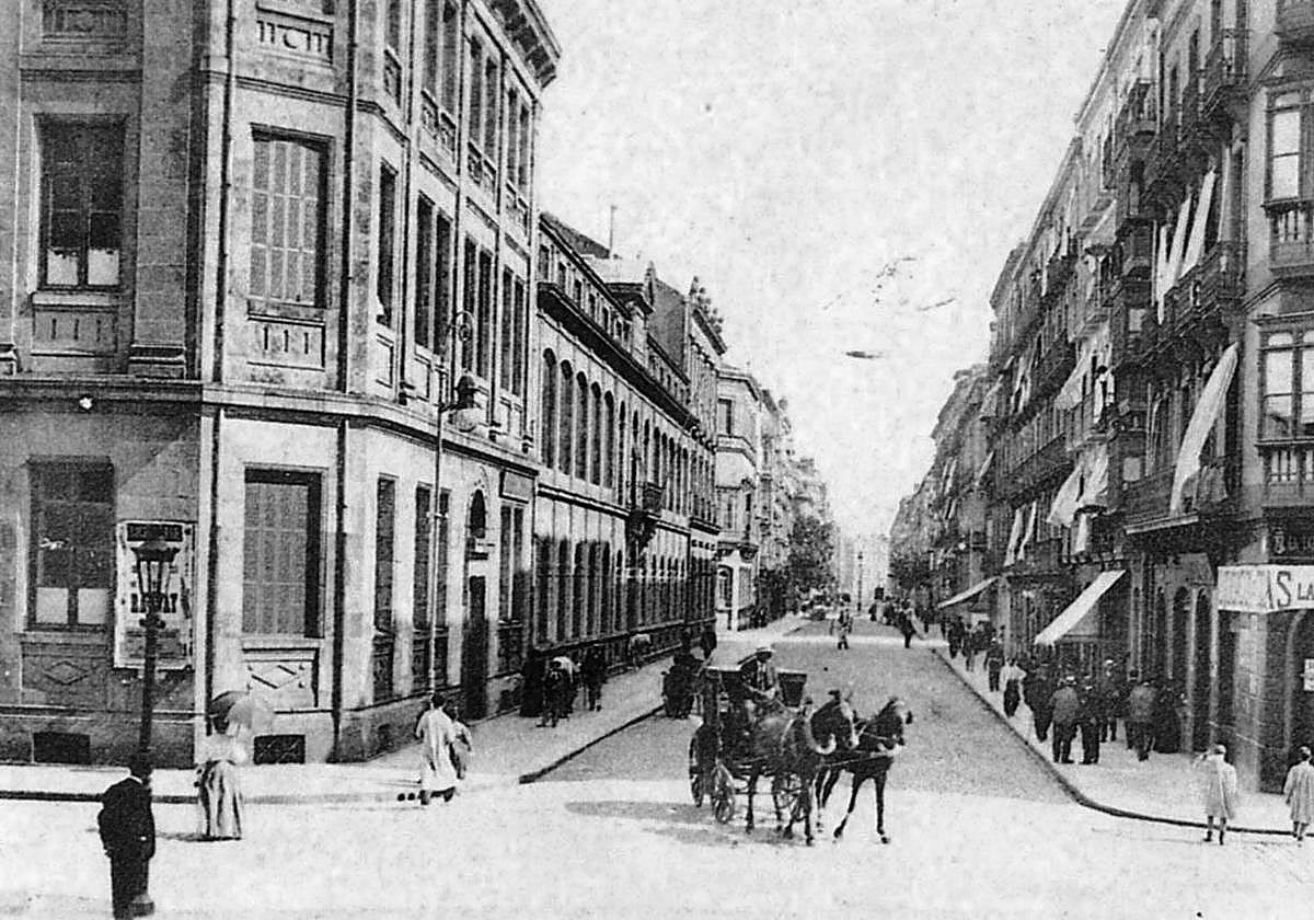 Panorámica de la calle Garibay a principios del XX.