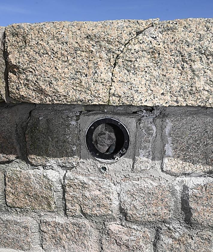 Imagen secundaria 2 - El Peine del Viento se reabre el 30 de octubre