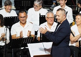 Garikoitz Mendizabal, abuztuaren 31n Zestoako Txistularien Alardean.