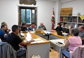 Hamalau urteko ibilbidea osatu du Joxe Mari Luengok udal politikan.