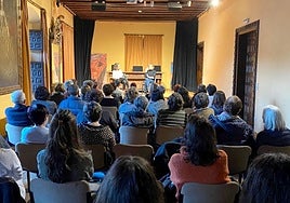 Karmele Jaio idazlearekin solasaldia egin zuten pasa den ikasturtean.