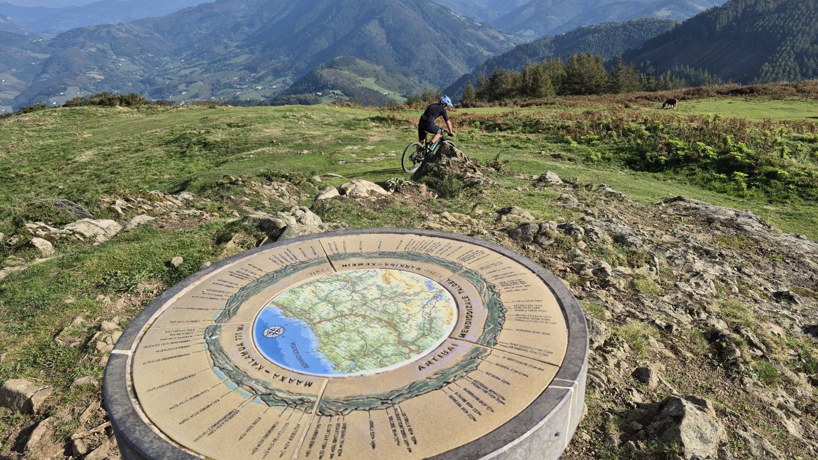 Hermosas vistas desde el Santuario de Arrate