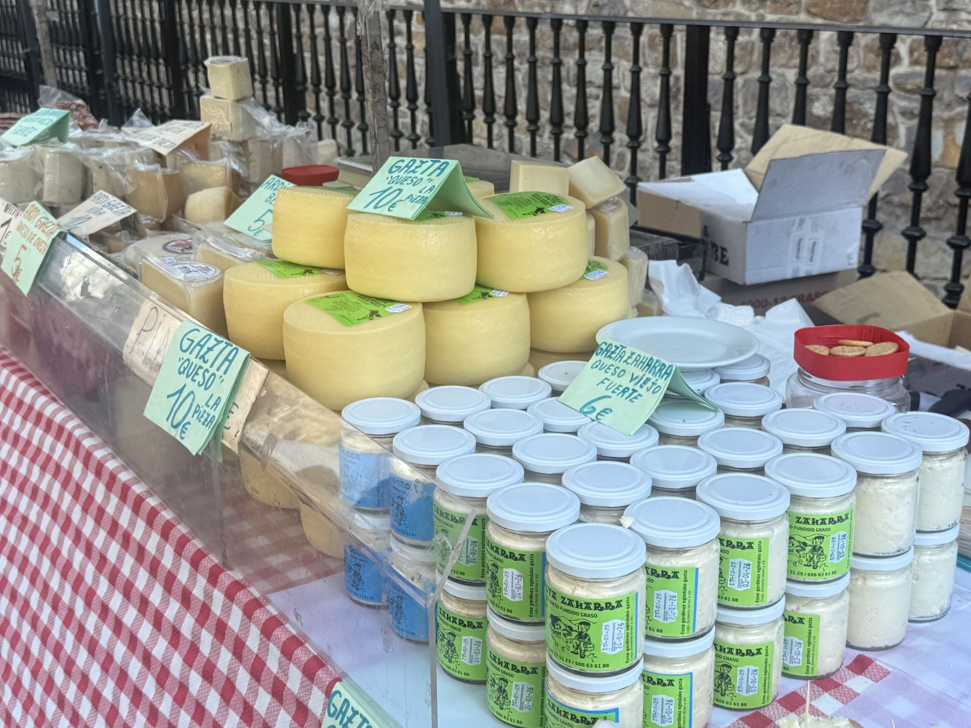 Las kuadrillas llenan un Oñati muy &#039;tropical&#039;