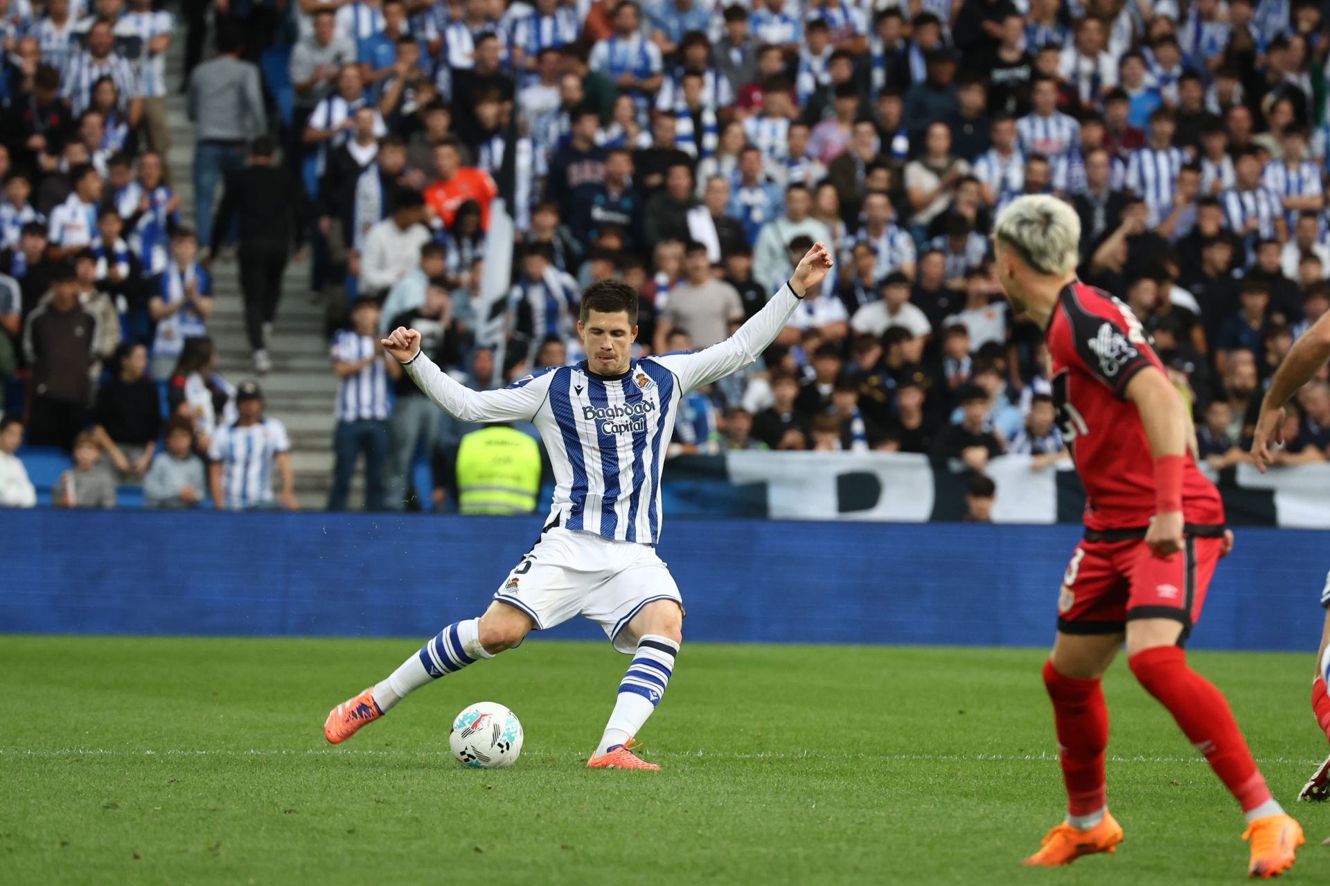 Las mejores imágenes del encuentro entre la Real Sociedad y el Rayo Vallecano