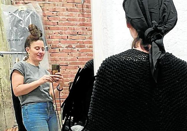 Leire Orella, diseñadora del vestuario de la serie 'Desaparecido'.