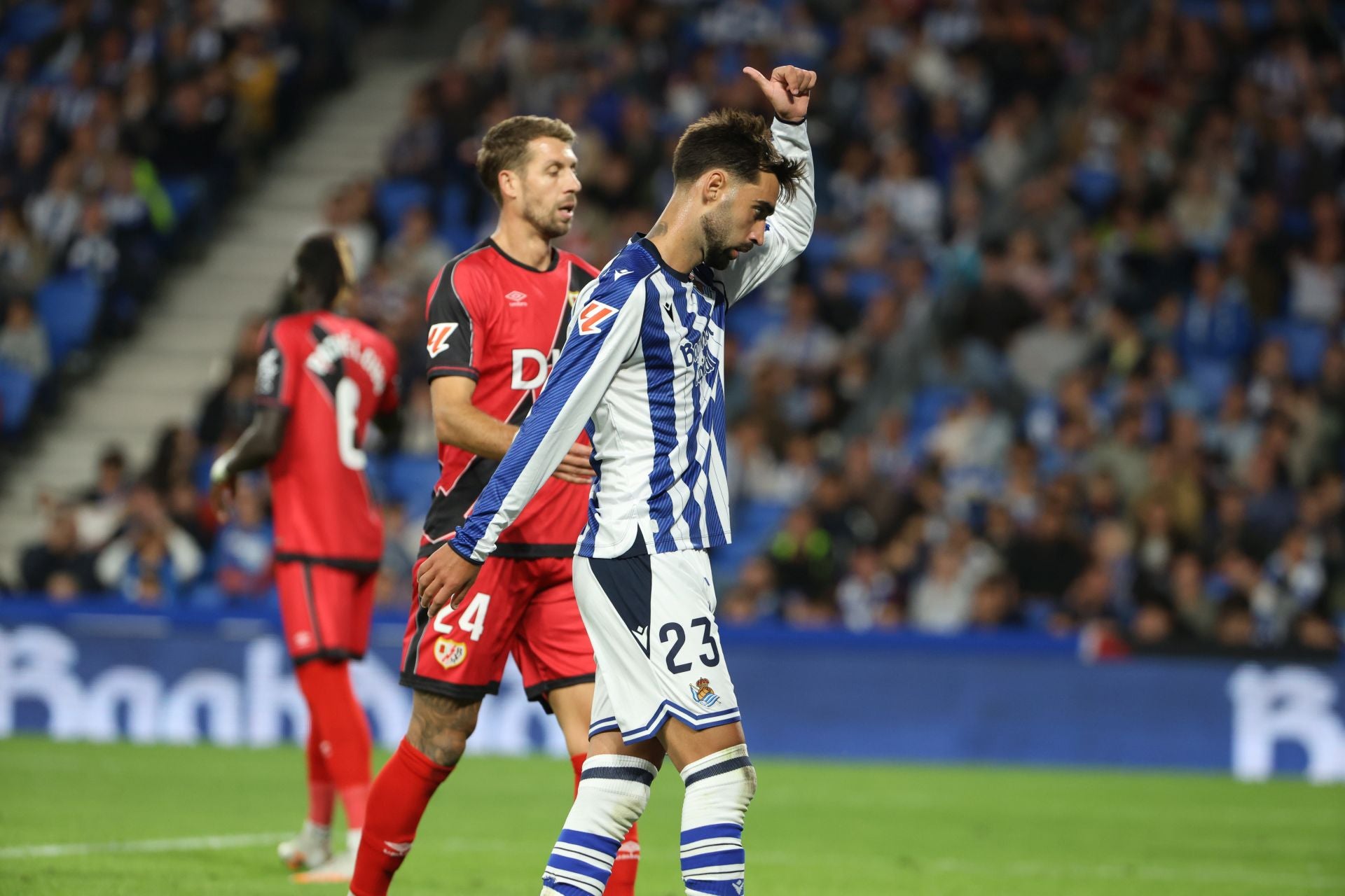 Las mejores imágenes del encuentro entre la Real Sociedad y el Rayo Vallecano