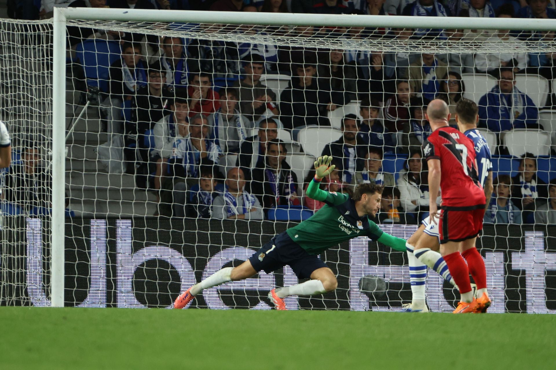 Las mejores imágenes del encuentro entre la Real Sociedad y el Rayo Vallecano