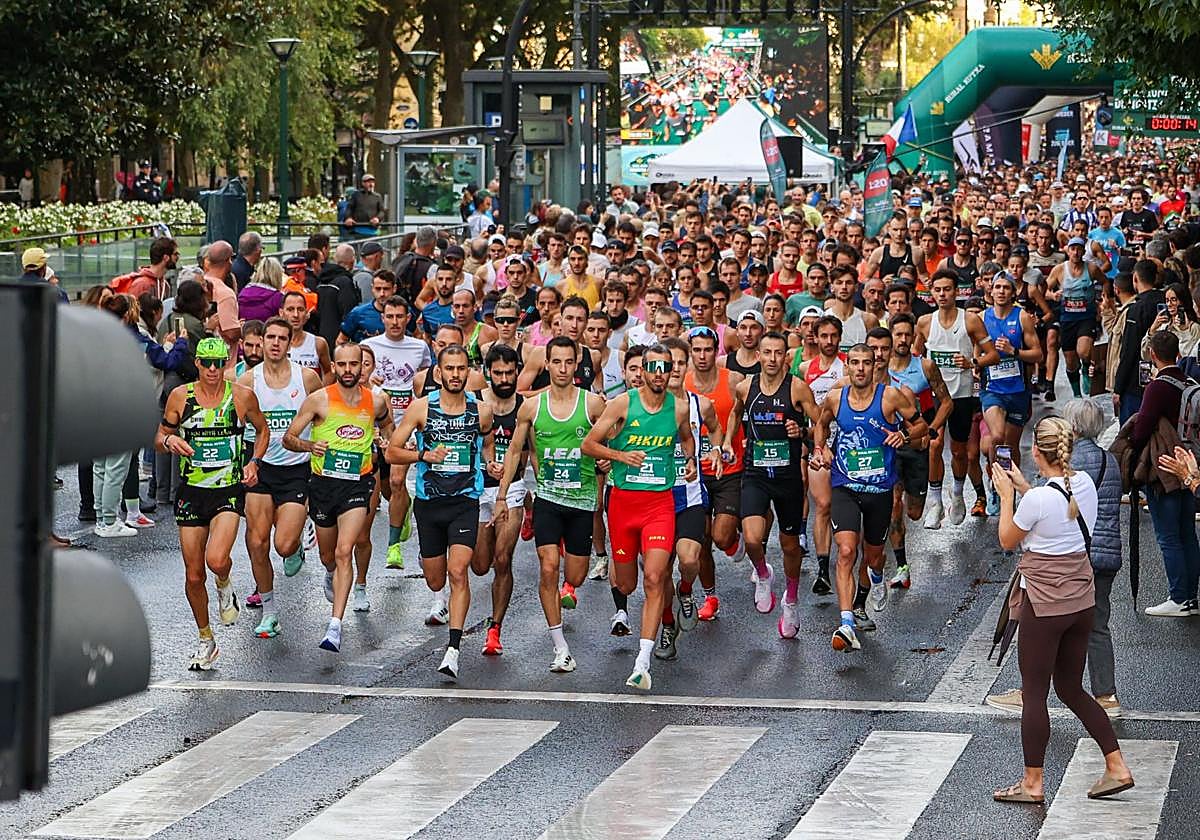 La Media Maratón de San Sebastián acaba de comenzar este domingo.