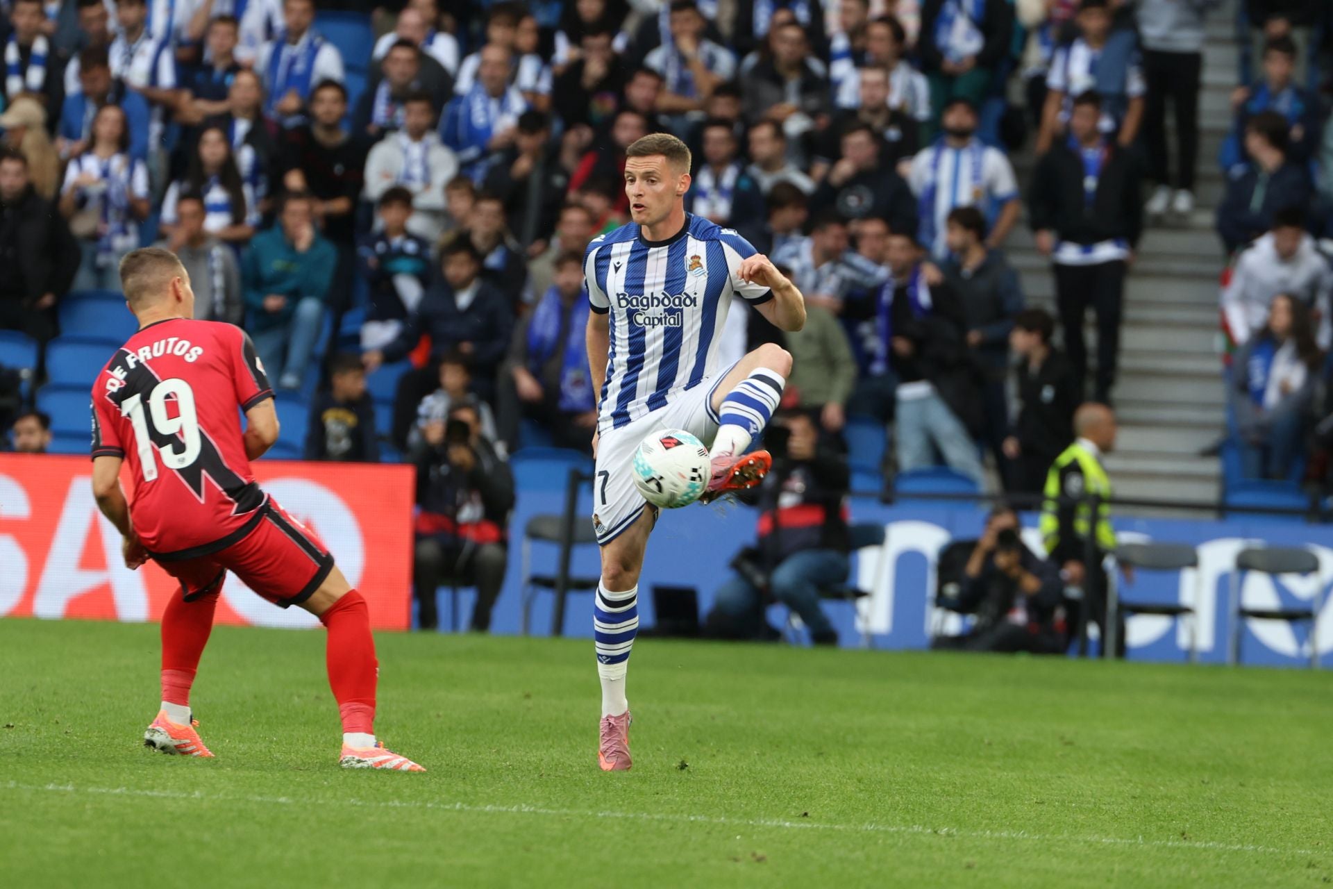 Las mejores imágenes del encuentro entre la Real Sociedad y el Rayo Vallecano