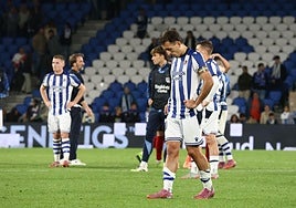 Oyarzabal, cabizbajo tras la derrota ante el Rayo Vallecano por 0-1.