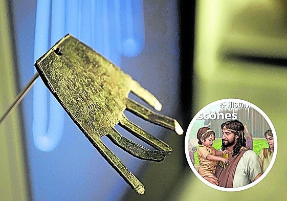 La mano de Irulegi, expuesta en el Museo de Navarra desde el mes de diciembre, y la portada de la revista.