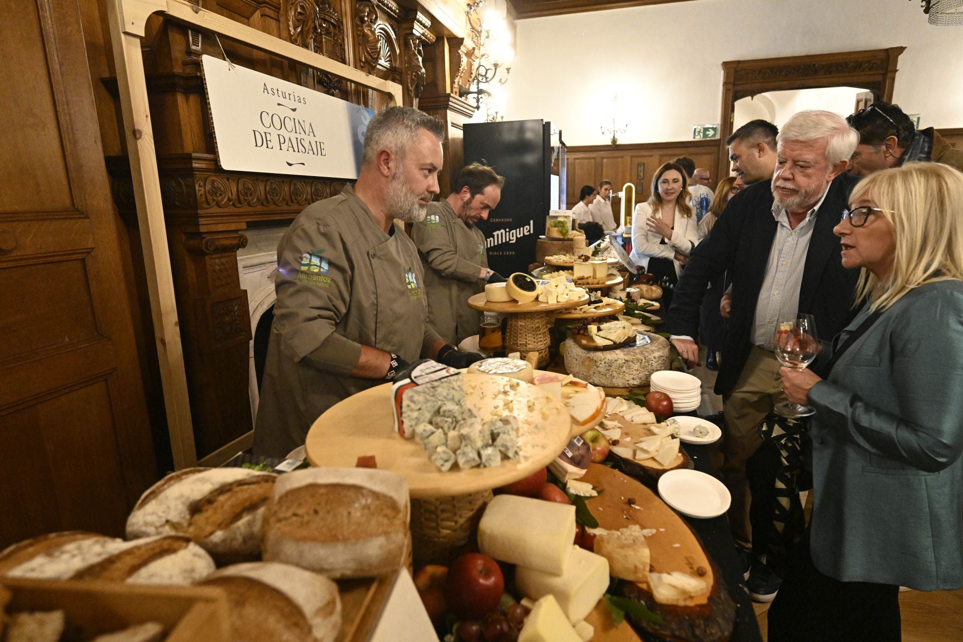 Cena de inauguración en el Palacio de Miramar