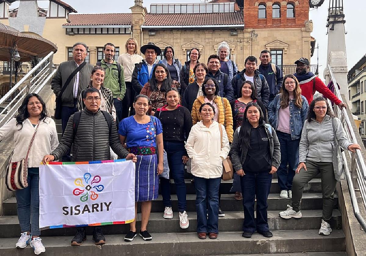 Los activistas que han visitado Beasain en esta ocasión.