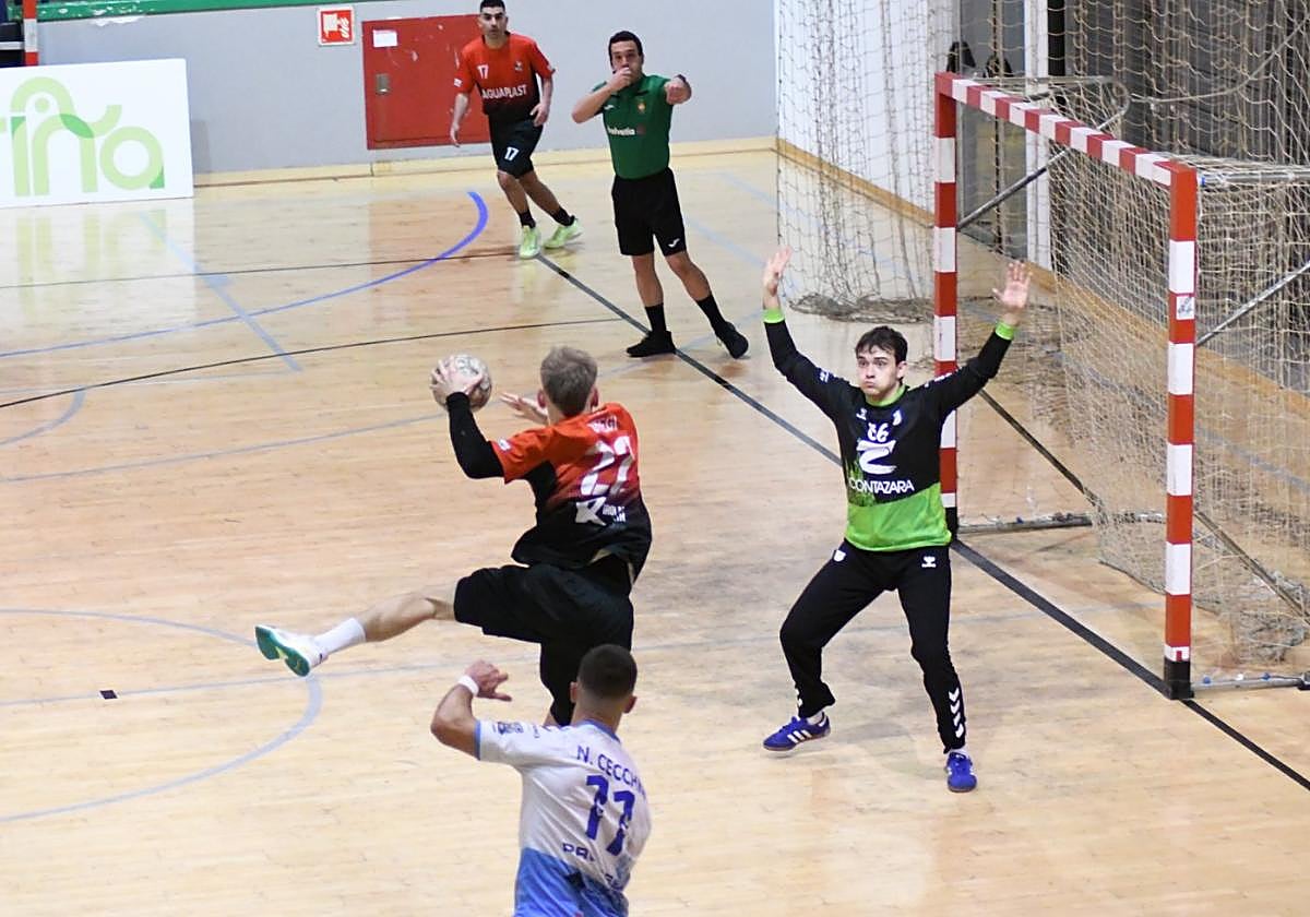 El Ereintza Aguaplast no pudo sumar en Zarautz, y actualmente ocupa la sexta posición con cinco puntos.