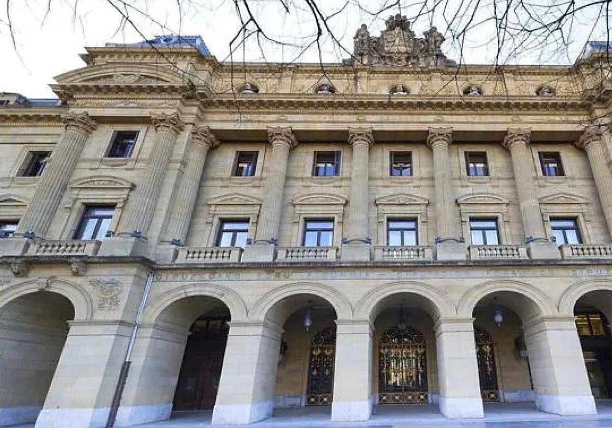 La Diputación tiene 169 plazas para atender a 149 menores migrantes sin familiares