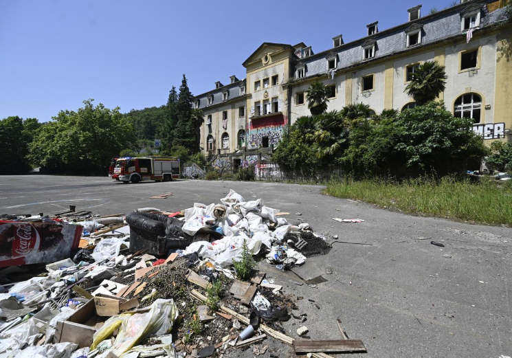 Edificio okupado en el barrio de Martutene