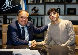 Jon Martín, junto a Aperribay durante el acto de su renovación hasta 2031