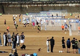 Plaierotako denboraldi hasi berriak lehen jardunaldian berrikuntzak izan ditu, zelai batzutan porteriak, adibidez, berriak ziren.