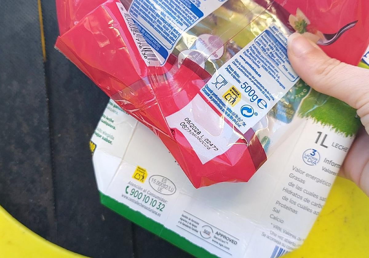 Los envases tienen que estar vacíos y debidamente identificados con el logotipo de reciclable.