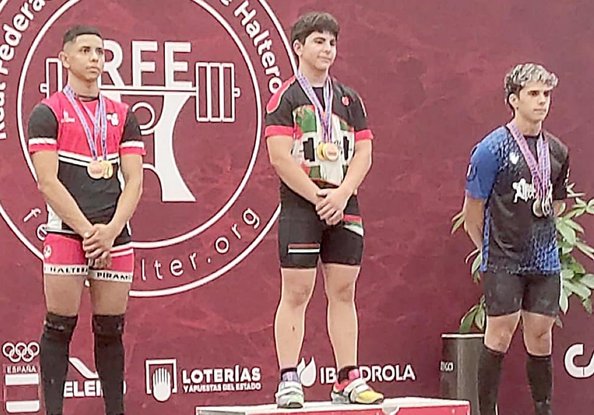 Eneko Mesak urrezko hiru domina irabazi zituen Espainiako 15 urtez azpiko txapelketan.