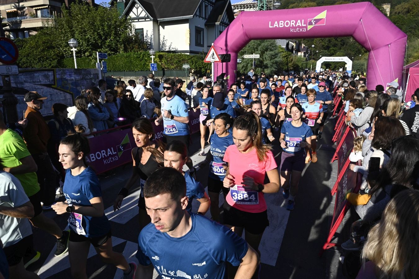 Sol y buen ambiente en el Cross 3 playas