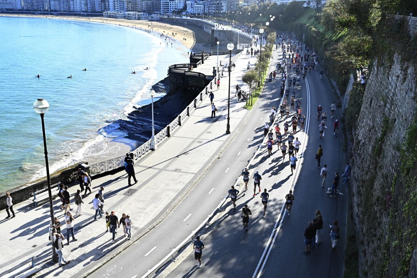 Sol y buen ambiente en el Cross 3 playas