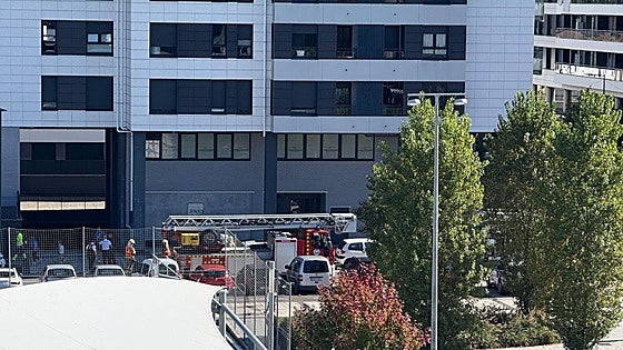 Varios atendidos por inhalación de humo en una vivienda del barrio de Txomin Enea en San Sebastián