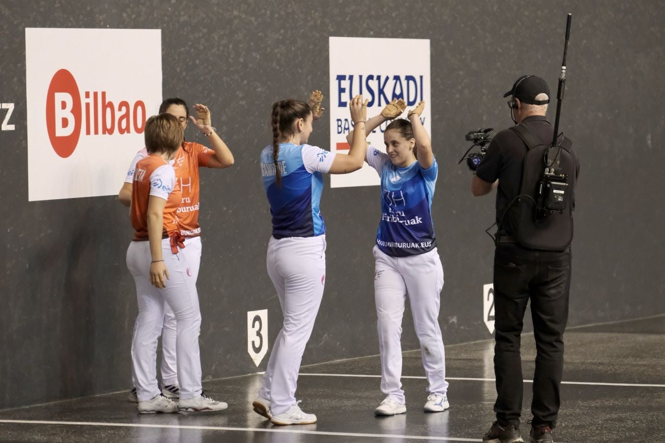 Etxegarai y Gaminde conquistan el Hiru Hiriburuak