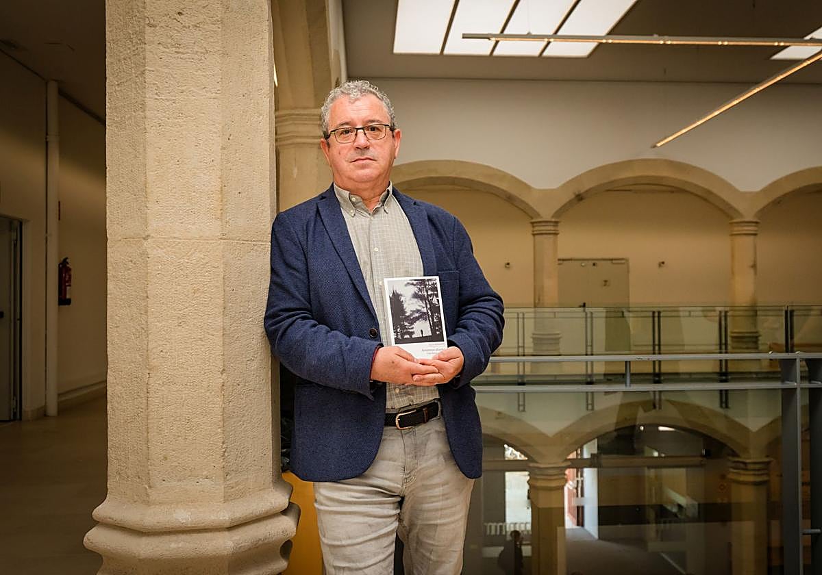 Koldo Biguri itzultzailea, astelehen honetan Gasteizen.